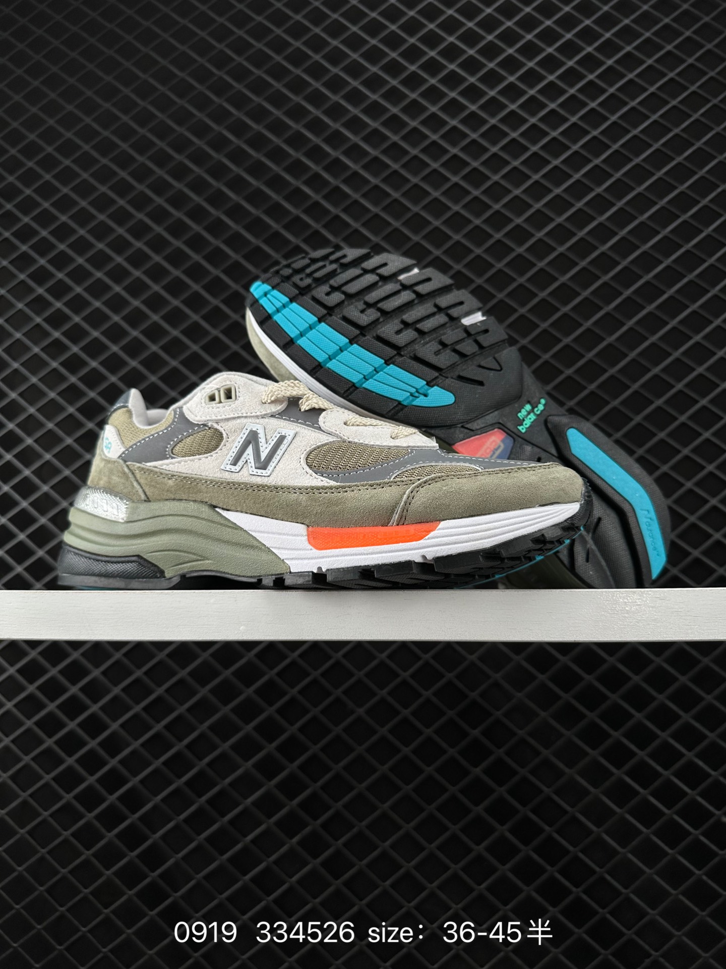 New Balance M992